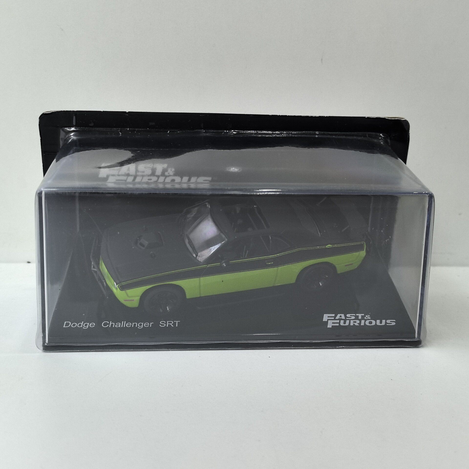 다이캐스트 IXO 1/43 스케일 도지 챌린저 SRT  - Movies 리뷰 및 가격
